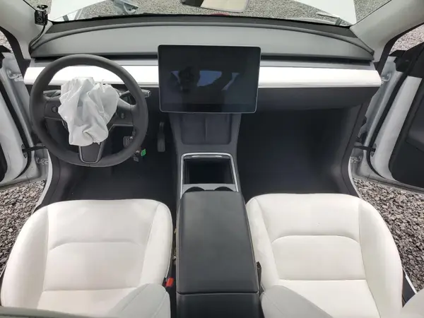 7SAYGDED8RF123807 2024 TESLA MODEL Y - Image 8
