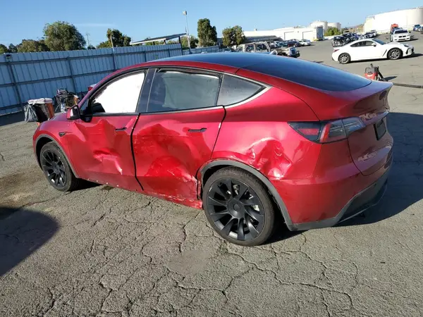 7SAYGDED8RF129624 2024 TESLA MODEL Y - Image 2