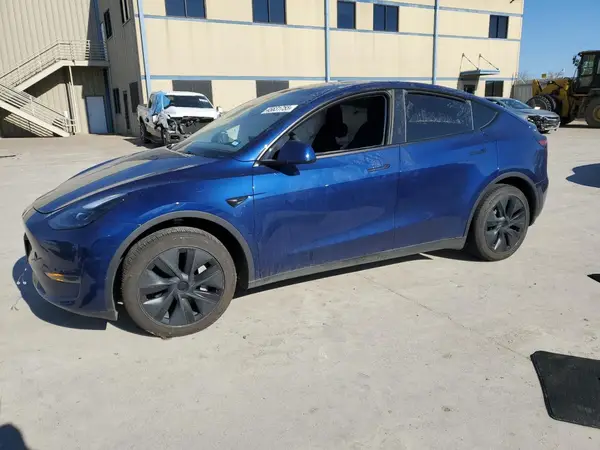 7SAYGDED8RF132720 2024 TESLA MODEL Y - Image 1