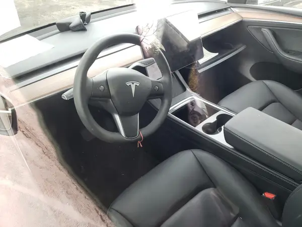 7SAYGDED8RF133639 2024 TESLA MODEL Y - Image 8
