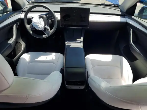 7SAYGDED8RF153681 2024 TESLA MODEL Y - Image 8