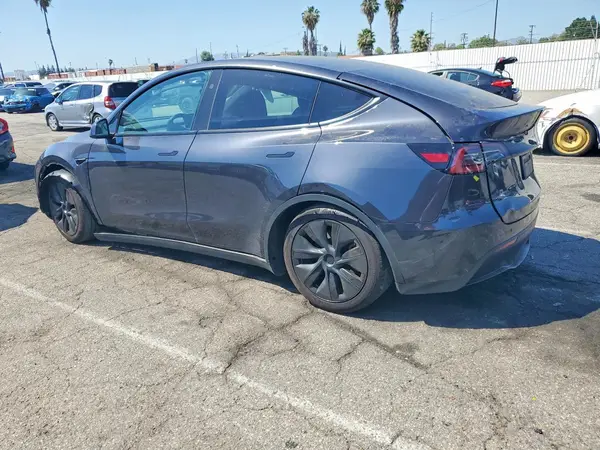 7SAYGDED8RF176782 2024 TESLA MODEL Y - Image 2