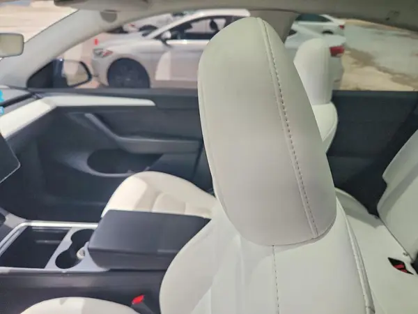 7SAYGDED8RF184090 2024 TESLA MODEL Y - Image 8