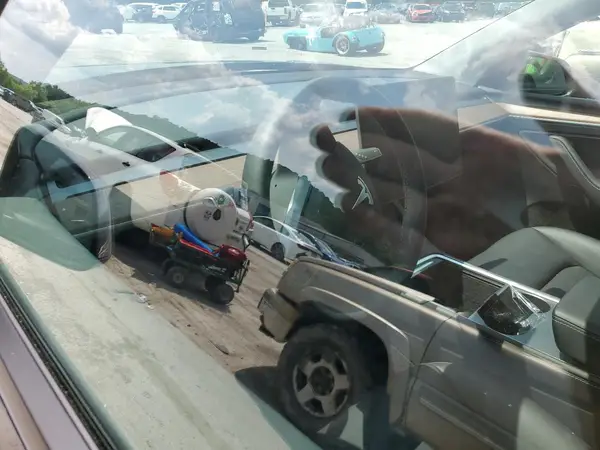 7SAYGDED8RF193677 2024 TESLA MODEL Y - Image 8