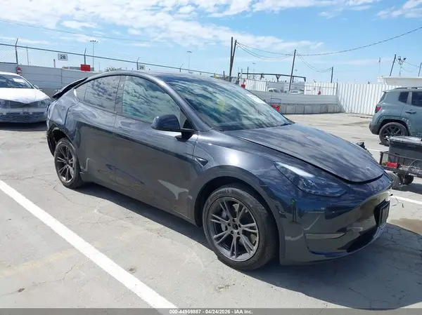 7SAYGDED8RF209344 2024 TESLA MODEL Y - Image 1