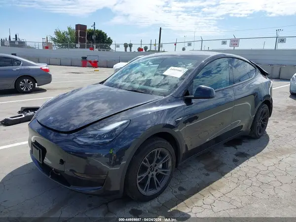7SAYGDED8RF209344 2024 TESLA MODEL Y - Image 2