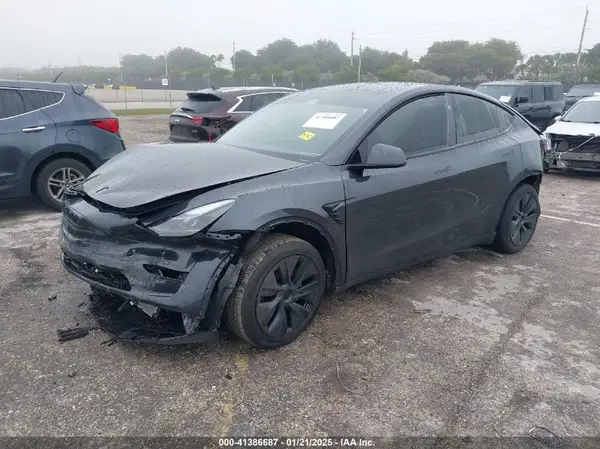 7SAYGDED8RF213927 2024 TESLA MODEL Y - Image 2