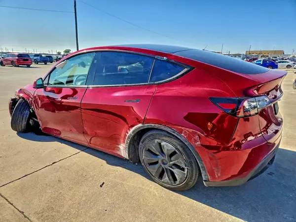 7SAYGDED8SA340406 2025 TESLA MODEL Y - Image 2