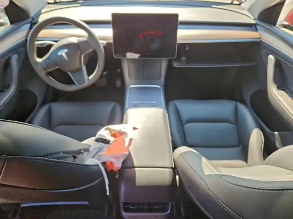 7SAYGDED8SA340406 2025 TESLA MODEL Y - Image 8