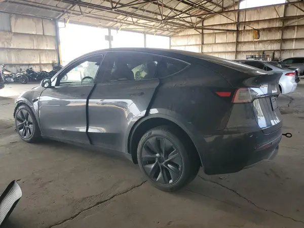 7SAYGDED8SA342074 2025 TESLA MODEL Y - Image 2