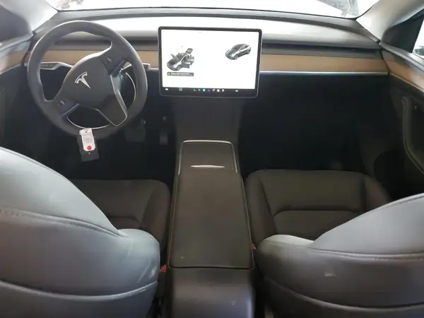 7SAYGDED8SA342074 2025 TESLA MODEL Y - Image 8