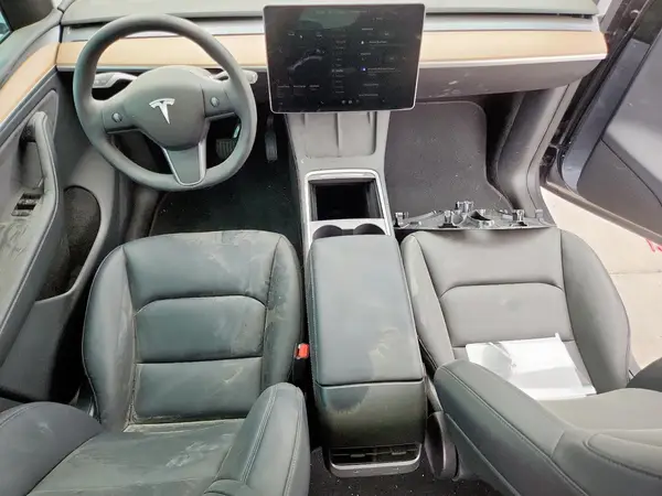 7SAYGDED8SA343418 2025 TESLA MODEL Y - Image 8