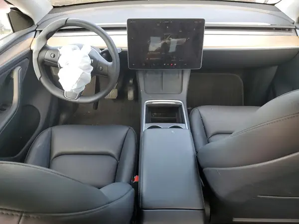 7SAYGDED8SA352930 2025 TESLA MODEL Y - Image 8