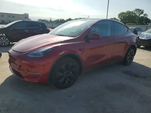 7SAYGDED8SA358968 2025 TESLA MODEL Y - Image 1