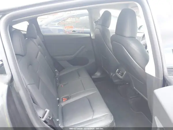 7SAYGDED8SA375687 2025 TESLA MODEL Y - Image 8