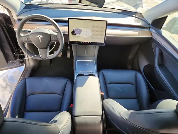 7SAYGDED8SF216896 2025 TESLA MODEL Y - Image 8