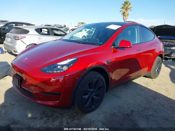 7SAYGDED8SF223993 2025 TESLA MODEL Y - Image 2