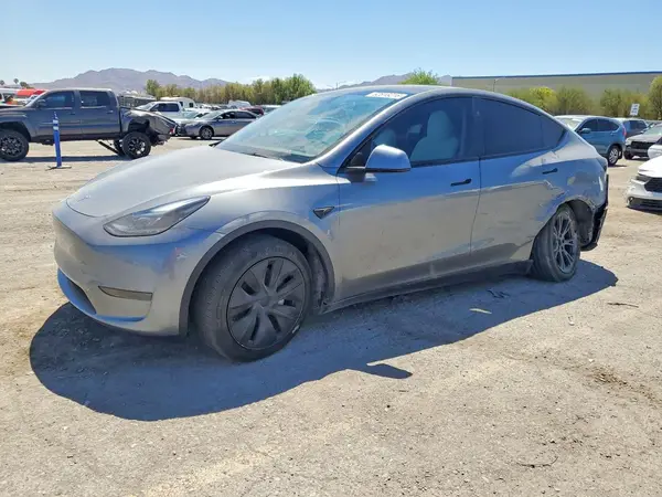 7SAYGDED8SF231401 2025 TESLA MODEL Y - Image 1
