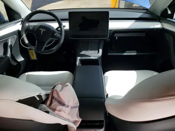 7SAYGDED8SF234606 2025 TESLA MODEL Y - Image 8