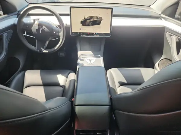 7SAYGDED8SF237764 2025 TESLA MODEL Y - Image 8