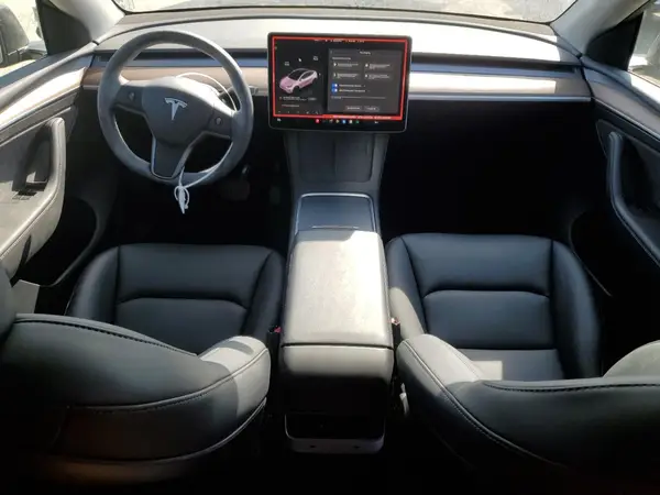 7SAYGDED8SF242821 2025 TESLA MODEL Y - Image 8