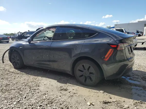 7SAYGDED8SF252488 2025 TESLA MODEL Y - Image 2