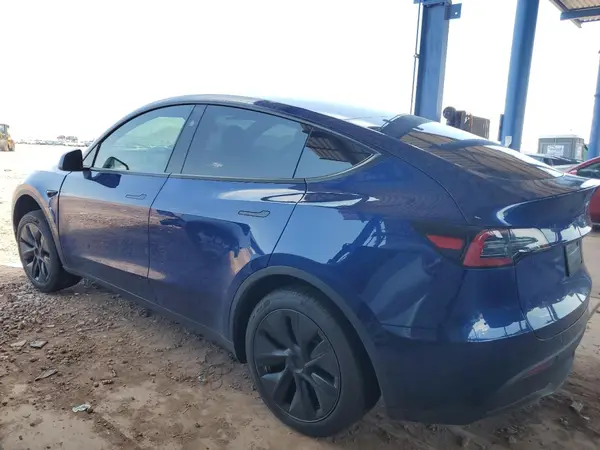 7SAYGDED8SF255228 2025 TESLA MODEL Y - Image 2