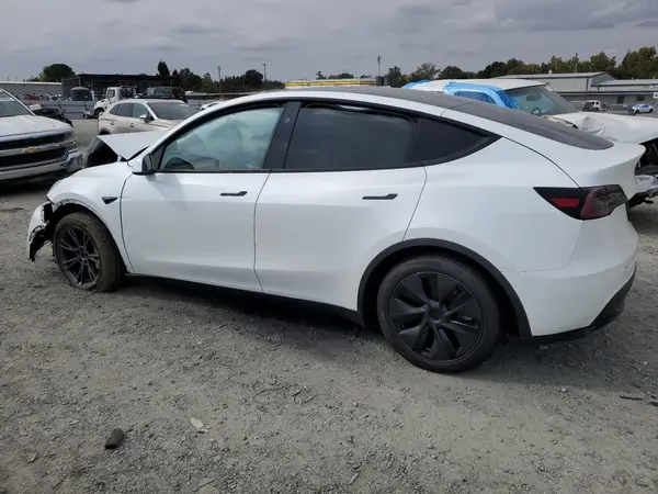 7SAYGDED8SF255343 2025 TESLA MODEL Y - Image 2