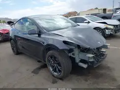 7SAYGDED8SF269260 2025 TESLA MODEL Y