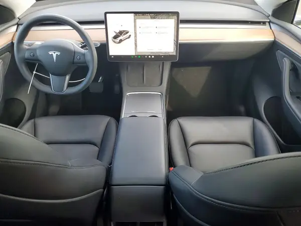 7SAYGDED8SF270764 2025 TESLA MODEL Y - Image 8