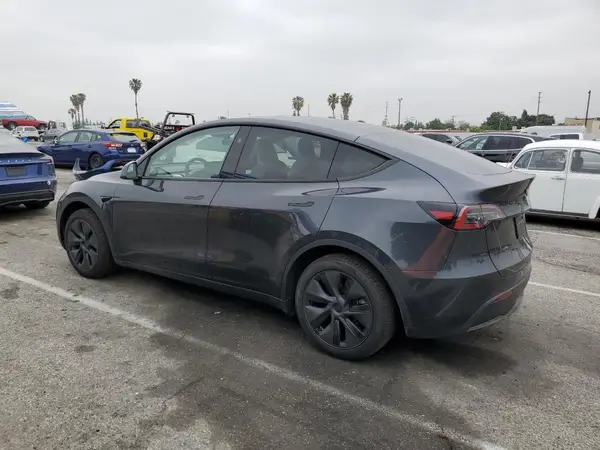 7SAYGDED8SF277469 2025 TESLA MODEL Y - Image 2