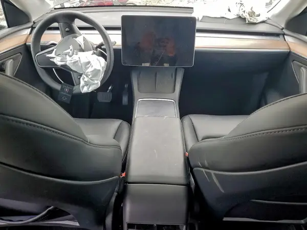 7SAYGDED8SF312589 2025 TESLA MODEL Y - Image 8