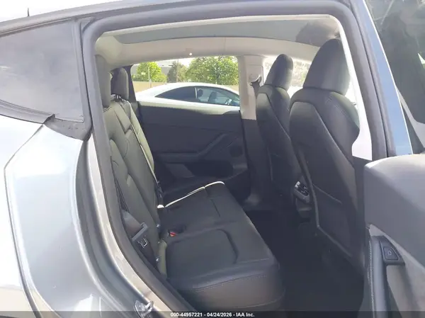 7SAYGDED8SF315511 2025 TESLA MODEL Y - Image 8