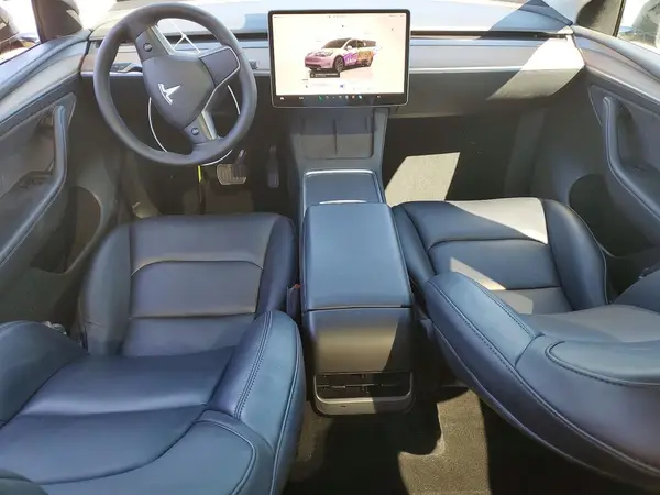 7SAYGDED8SF315783 2025 TESLA MODEL Y - Image 8