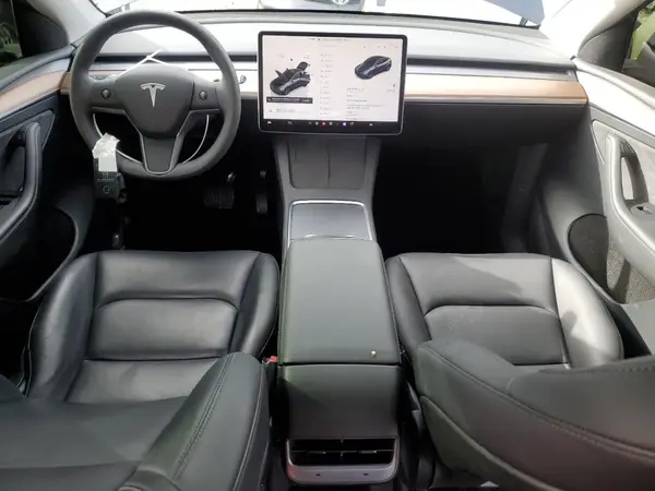7SAYGDED8SF316089 2025 TESLA MODEL Y - Image 8