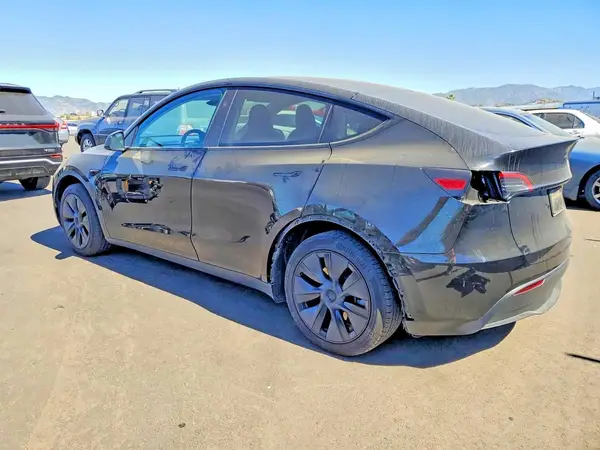 7SAYGDED8SF317114 2025 TESLA MODEL Y - Image 2