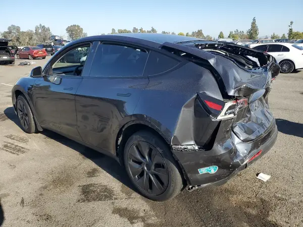 7SAYGDED8SF317193 2025 TESLA MODEL Y - Image 2