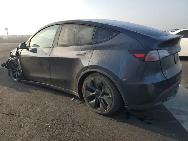 7SAYGDED8SF319185 2025 TESLA MODEL Y - Image 2