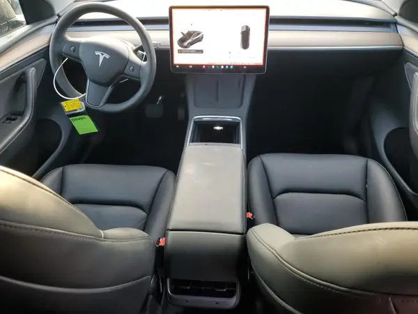 7SAYGDED8SF319185 2025 TESLA MODEL Y - Image 8