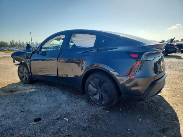 7SAYGDED8TA417762 2026 TESLA MODEL Y - Image 2