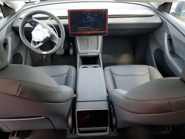 7SAYGDED8TA419611 2026 TESLA MODEL Y - Image 8