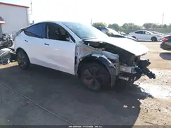 7SAYGDED8TA429698 2026 TESLA MODEL Y