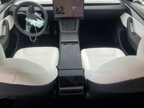 7SAYGDED8TA437025 2026 TESLA MODEL Y - Image 8
