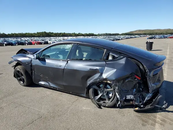7SAYGDED8TA439079 2026 TESLA MODEL Y - Image 2
