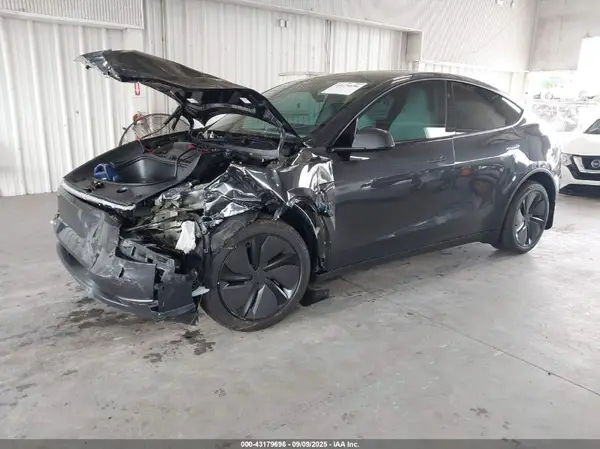 7SAYGDED8TA448817 2026 TESLA MODEL Y - Image 2