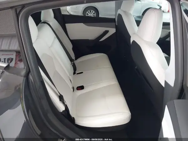 7SAYGDED8TA448817 2026 TESLA MODEL Y - Image 8