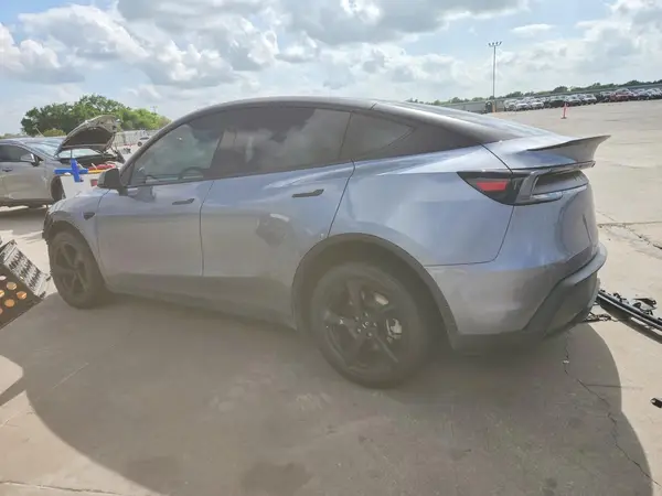 7SAYGDED8TA454553 2026 TESLA MODEL Y - Image 2