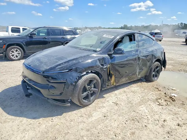 7SAYGDED8TA454679 2026 TESLA MODEL Y - Image 1