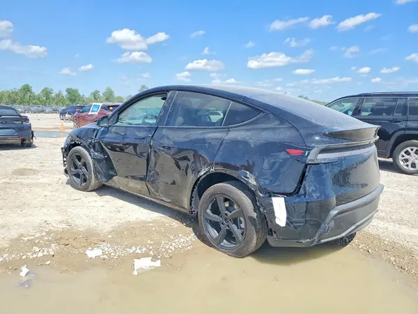 7SAYGDED8TA454679 2026 TESLA MODEL Y - Image 2