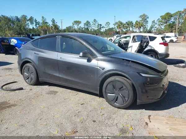 7SAYGDED8TA462765 2026 TESLA MODEL Y - Image 1
